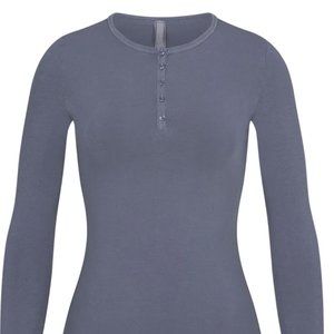 SKIMS VINTAGE LONG SLEEVE - SIZE MEDIUM - NWT